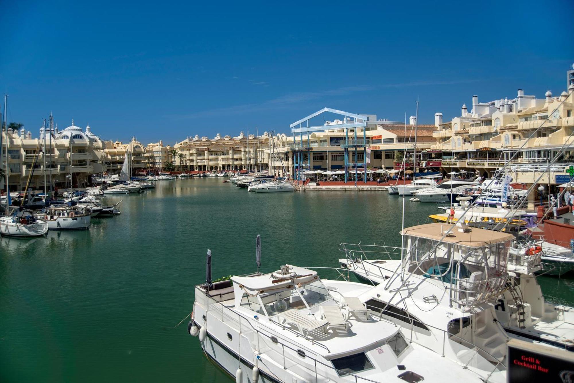 Urb Pueblo Del Parque, Luxury 2 Bedroom Apartment. Fantastic Central Location. Benalmádena Zewnętrze zdjęcie