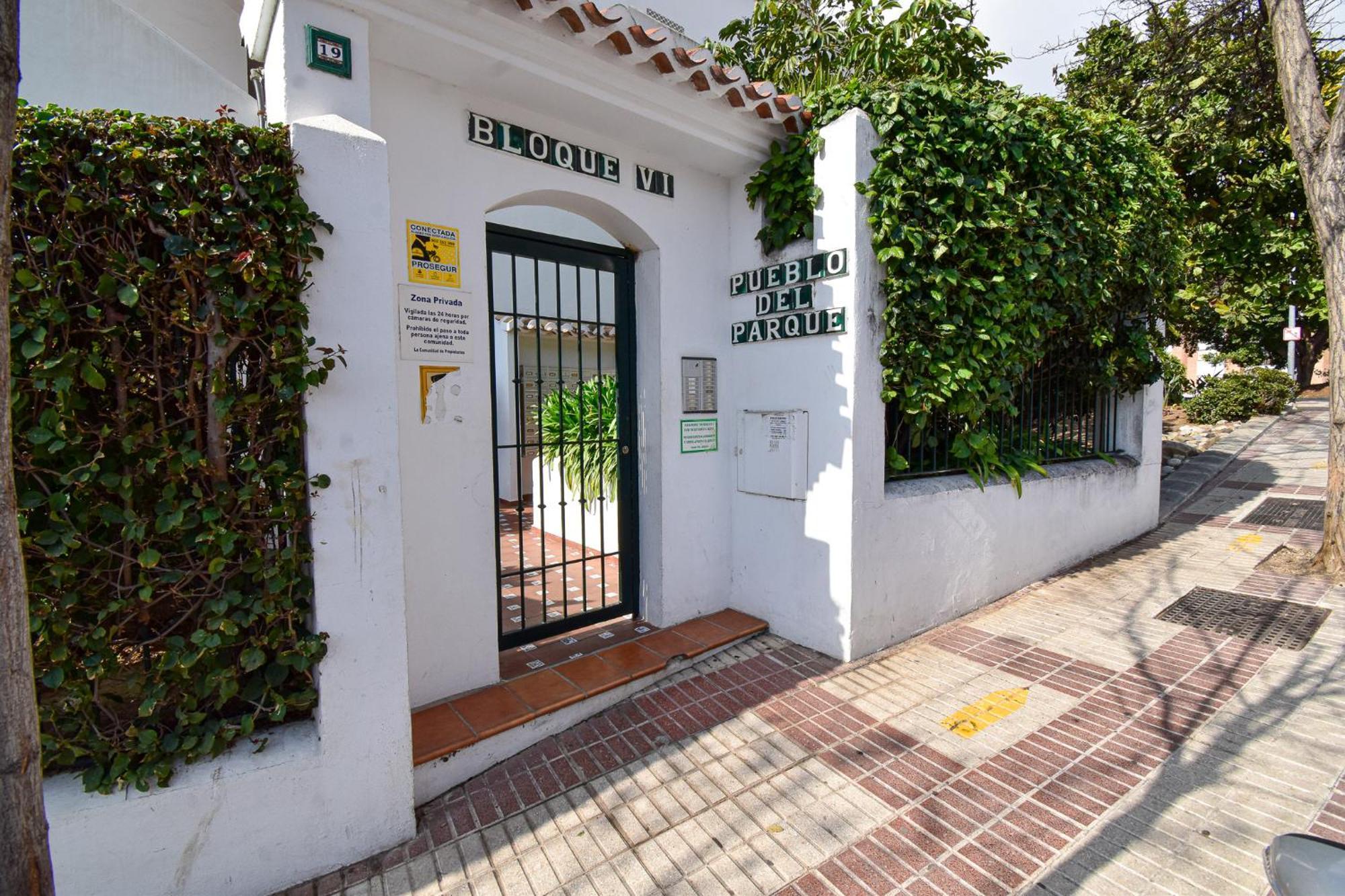 Urb Pueblo Del Parque, Luxury 2 Bedroom Apartment. Fantastic Central Location. Benalmádena Zewnętrze zdjęcie